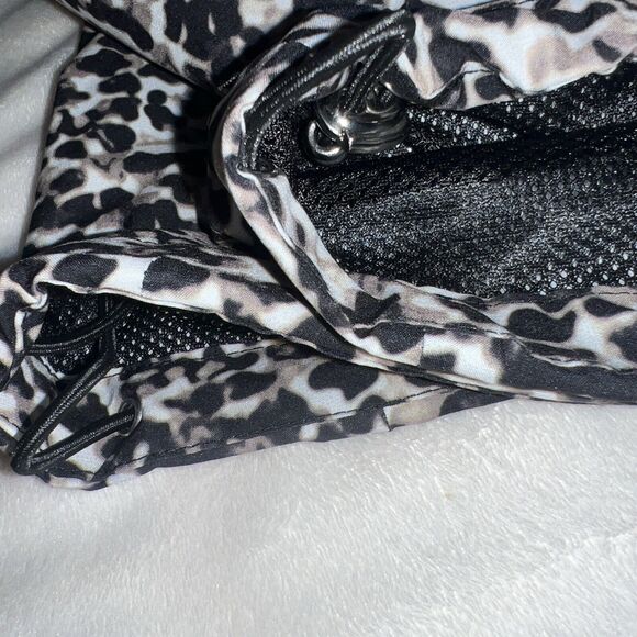 Daily Sports Women’s DS7 Leonie Rain Jacket for Women- size S-animal Print - Picture 7 of 8